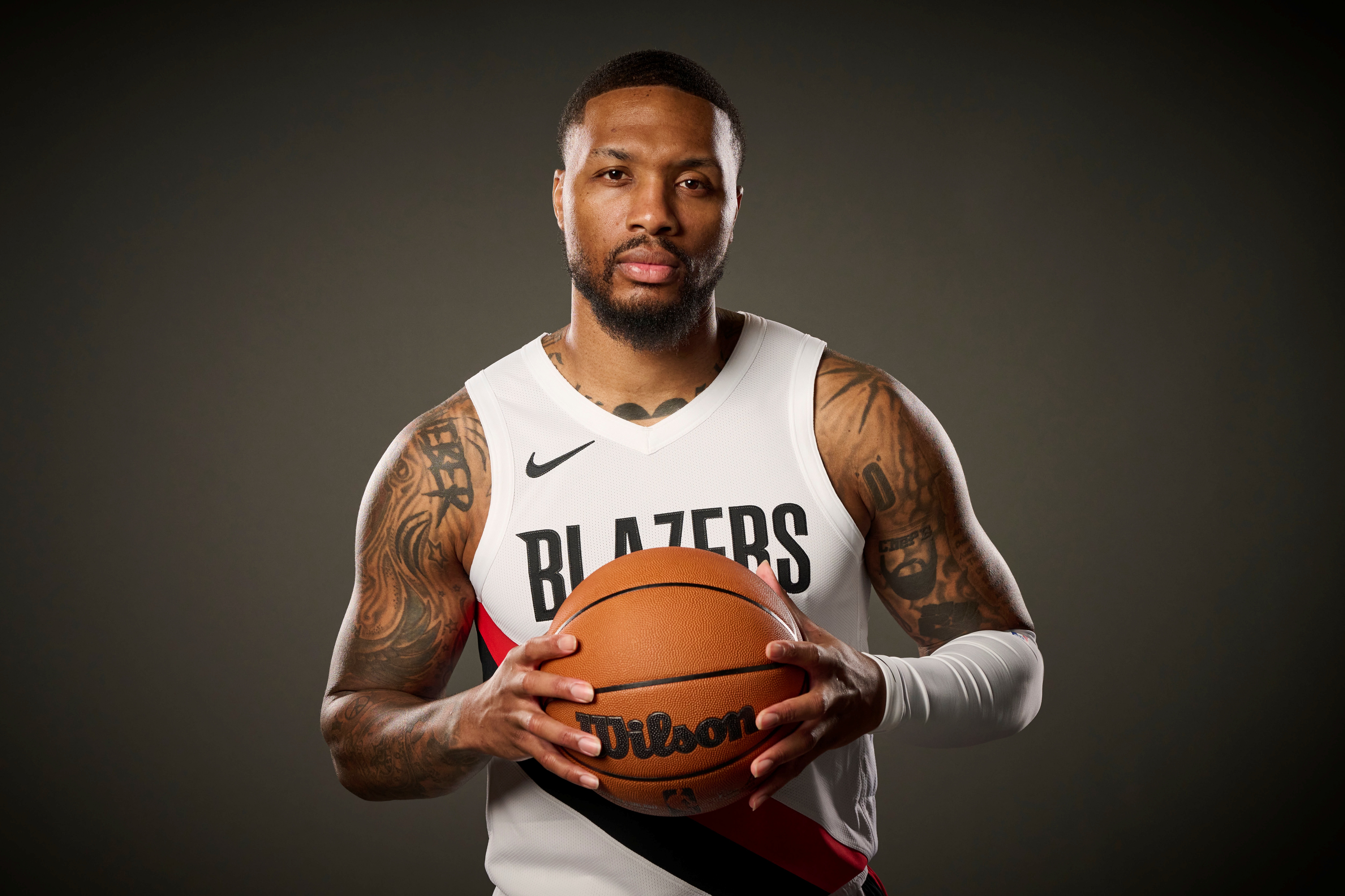 开云体育-利拉德：忠诚是我生涯的重要组成部分 重返波特兰对我意义重大